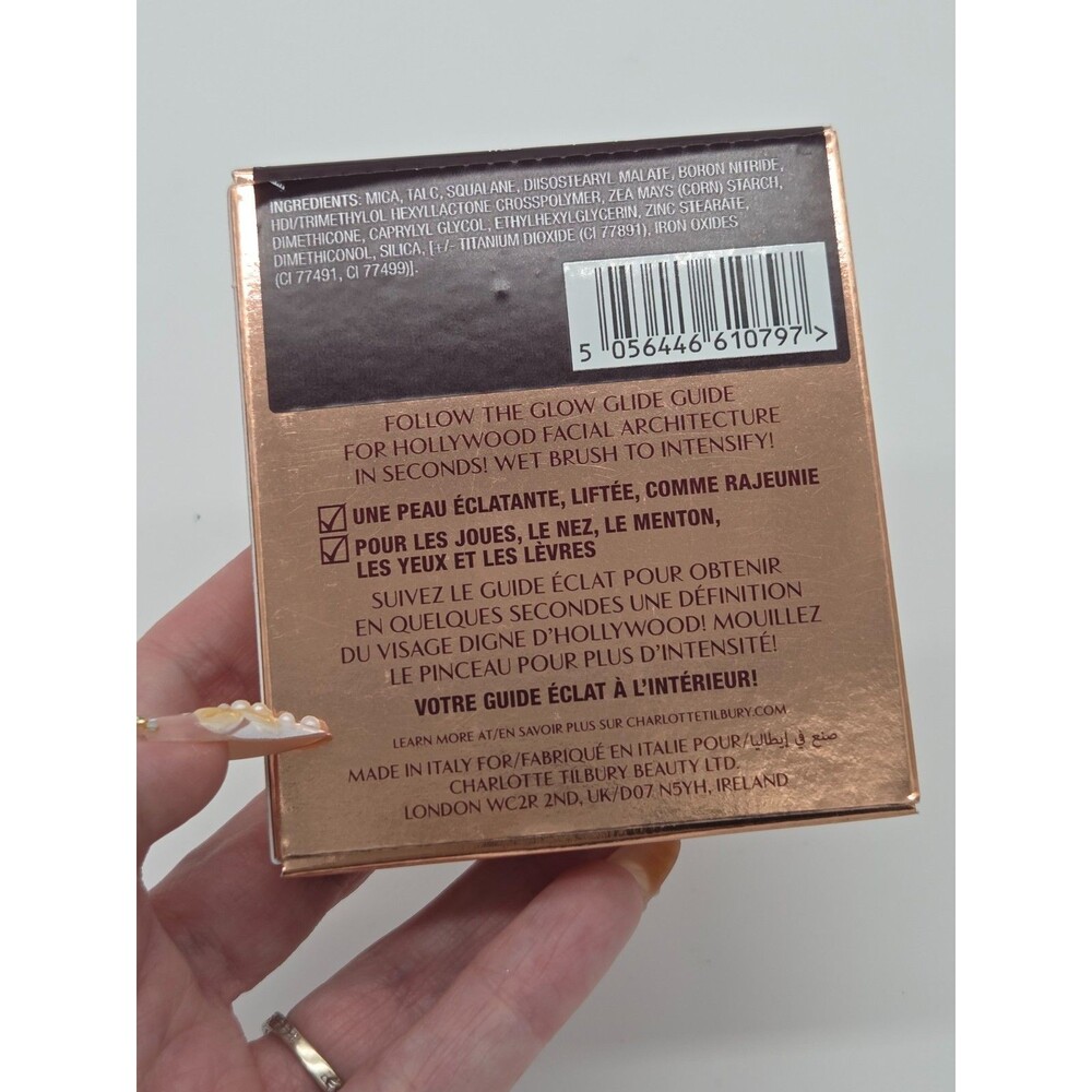 Charlotte Tilbury Hollywood Glow Glide Face Architect Highlighter - Bronze Glow - Picture 3 of 3